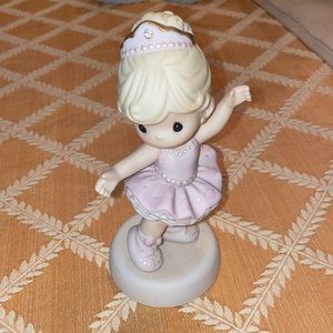 PRECIOUS MOMENTS - YOU SPARKLE WITH GRACE AND CHARM - BALLERINA FIGURINE- NO BOX